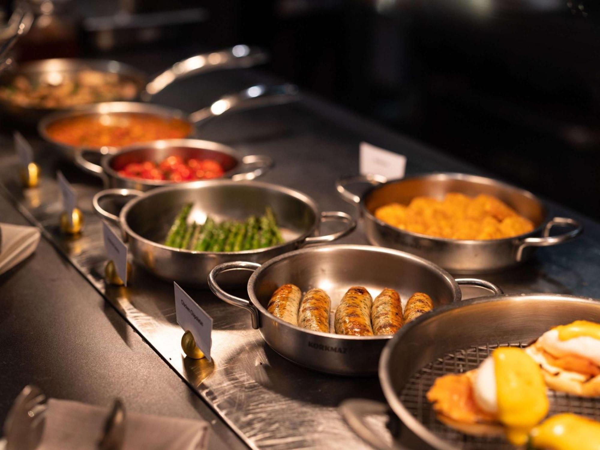 The Playford Adelaide - Mgallery Екстер'єр фото A selection of prepared foods at a buffet