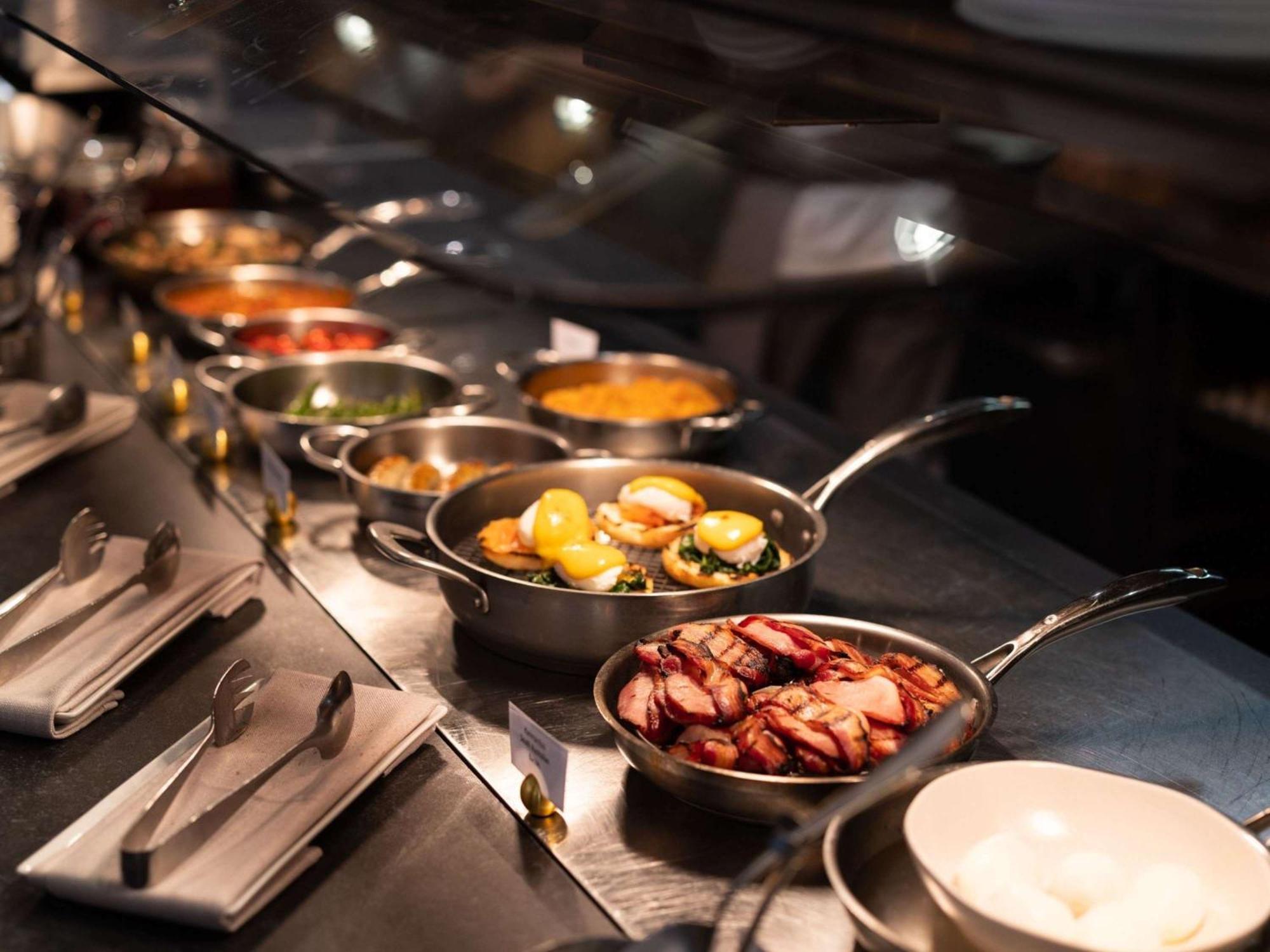 The Playford Adelaide - Mgallery Екстер'єр фото A buffet at a restaurant