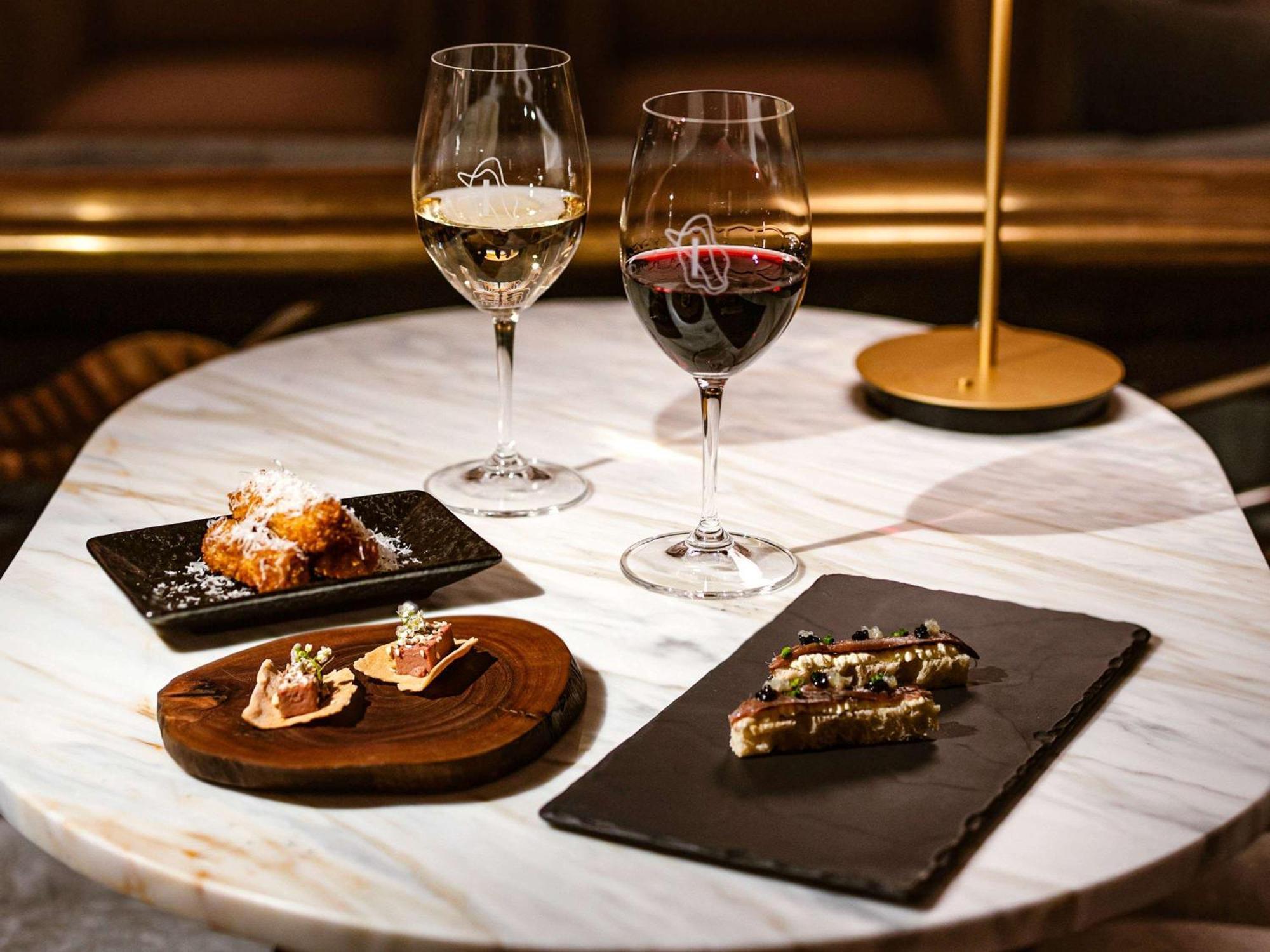 The Playford Adelaide - Mgallery Екстер'єр фото Wine and tapas