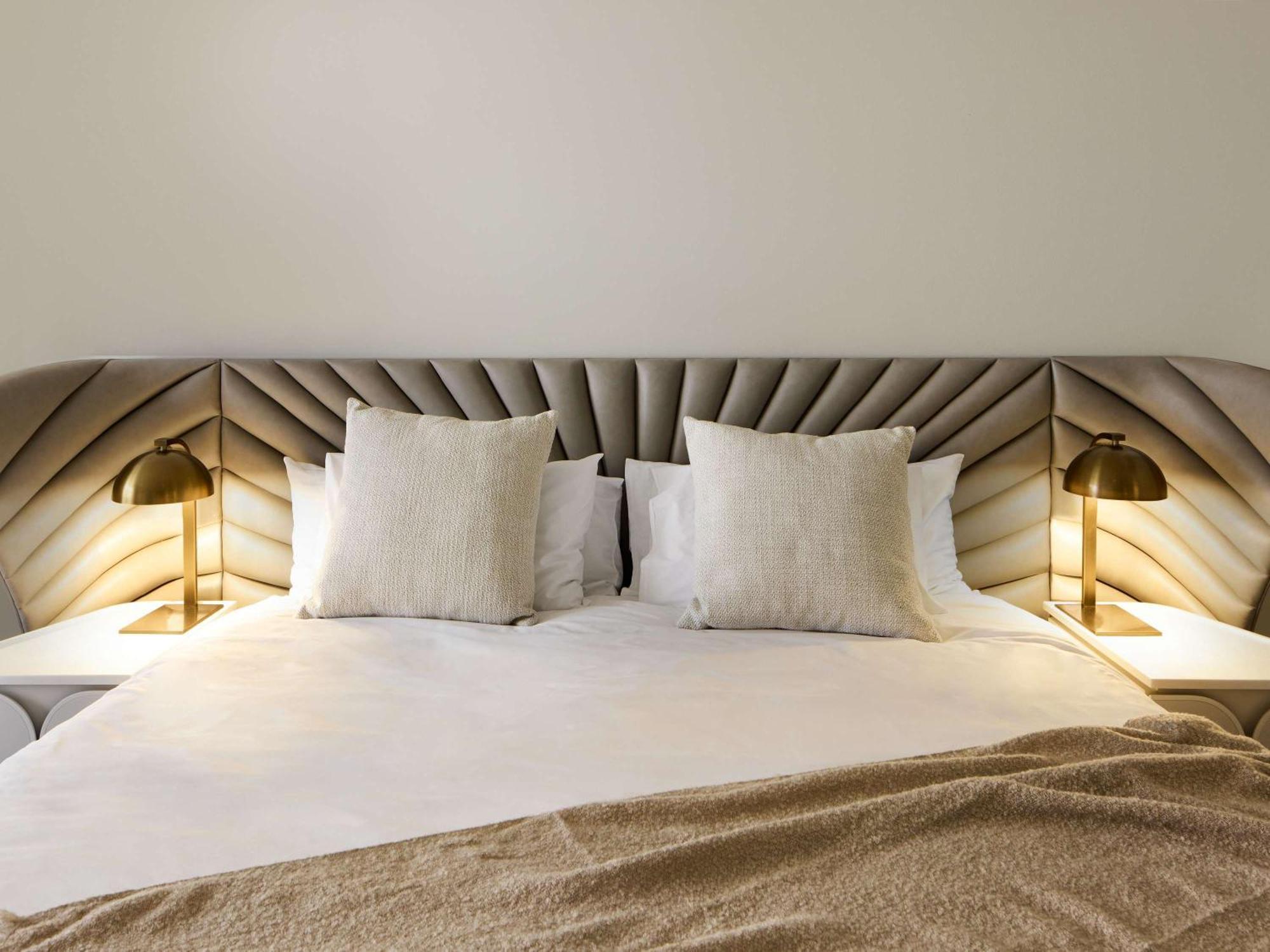 The Playford Adelaide - Mgallery Екстер'єр фото A bed with a headboard